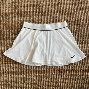 NikeCourt Dri-FIT Women's Tennis Skirt